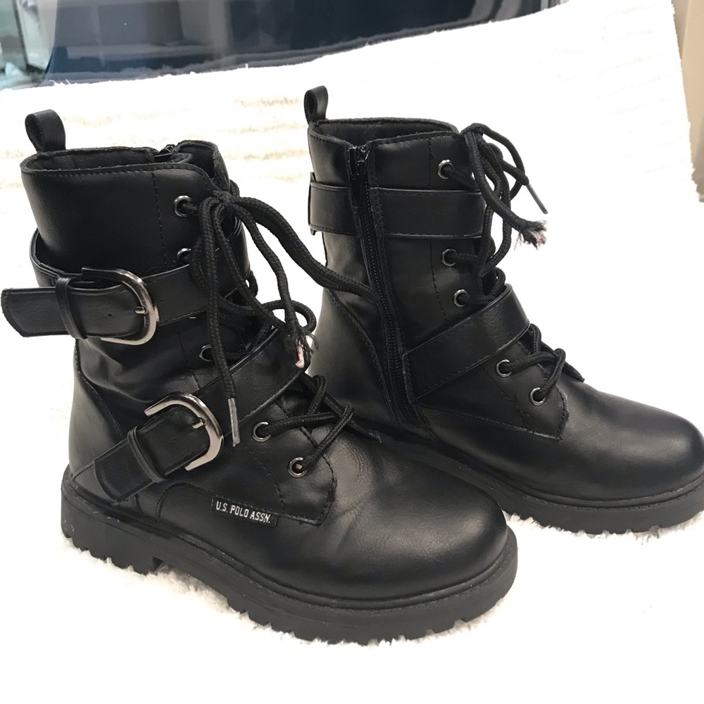 Girls U.S. Polo Assn. black lace up ankle boot side zip buckle combat bootie 1